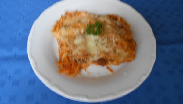 Boloňský nákyp ( lasagne s hovězím masem)